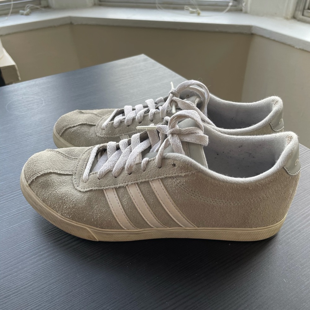 Adidas - Picture 3 of 5
